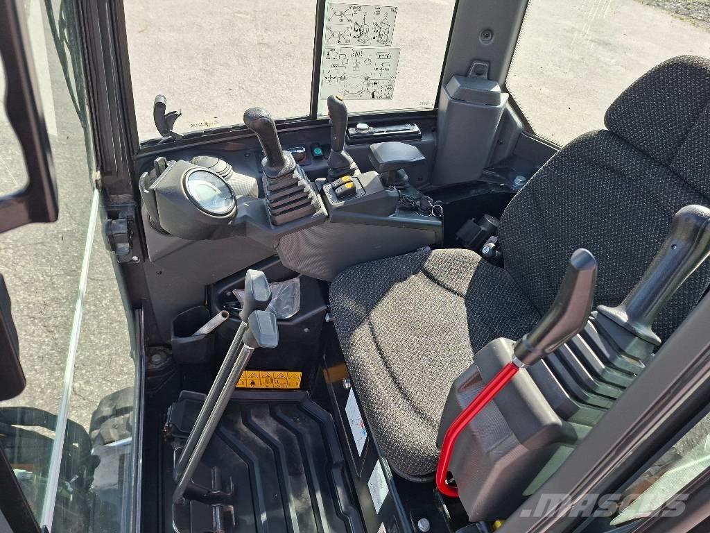 CASE CX 17 D Міні-екскаватори < 7т