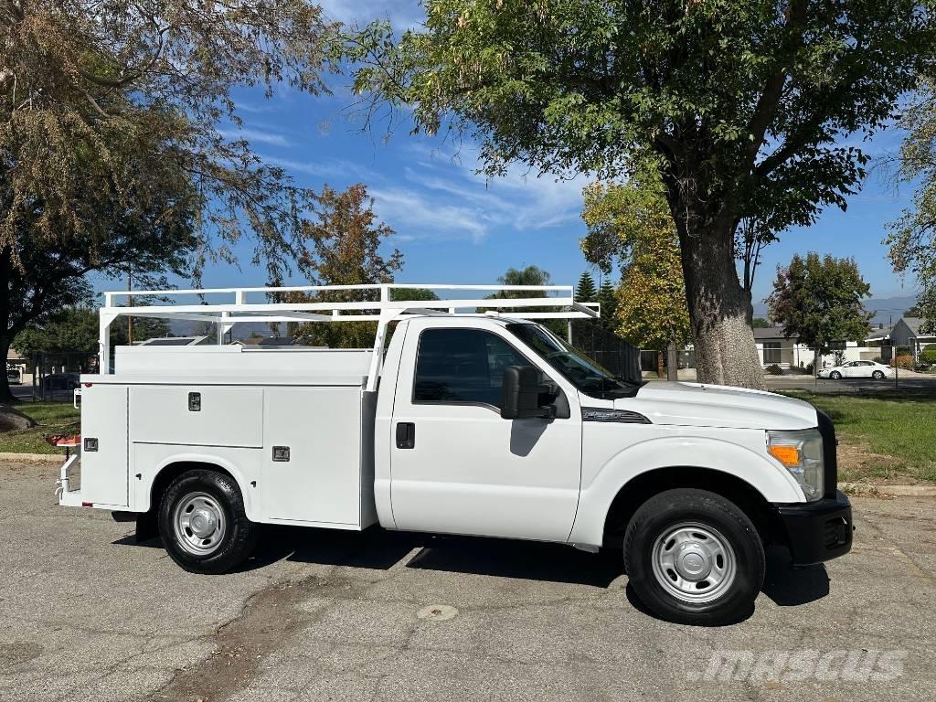Ford F 250 SD Пікапи / Бічне розвантаження