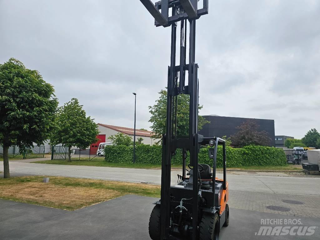 Doosan D 35 S-7 Дизельні навантажувачі