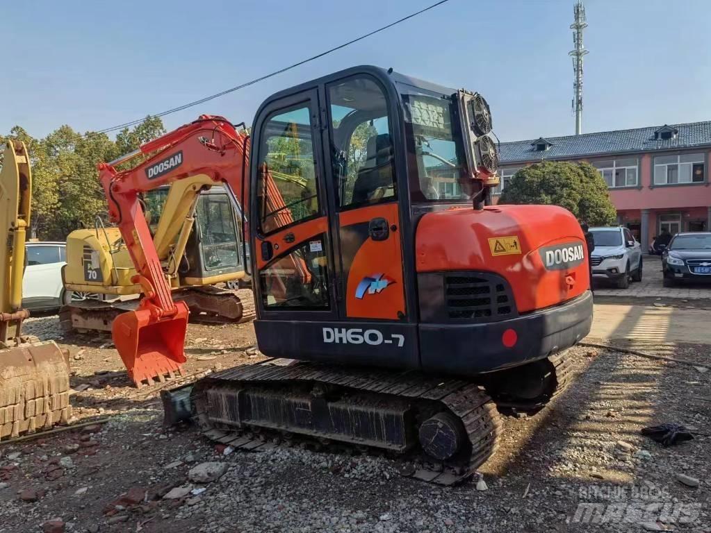 Doosan DH 60-7 Міні-екскаватори < 7т