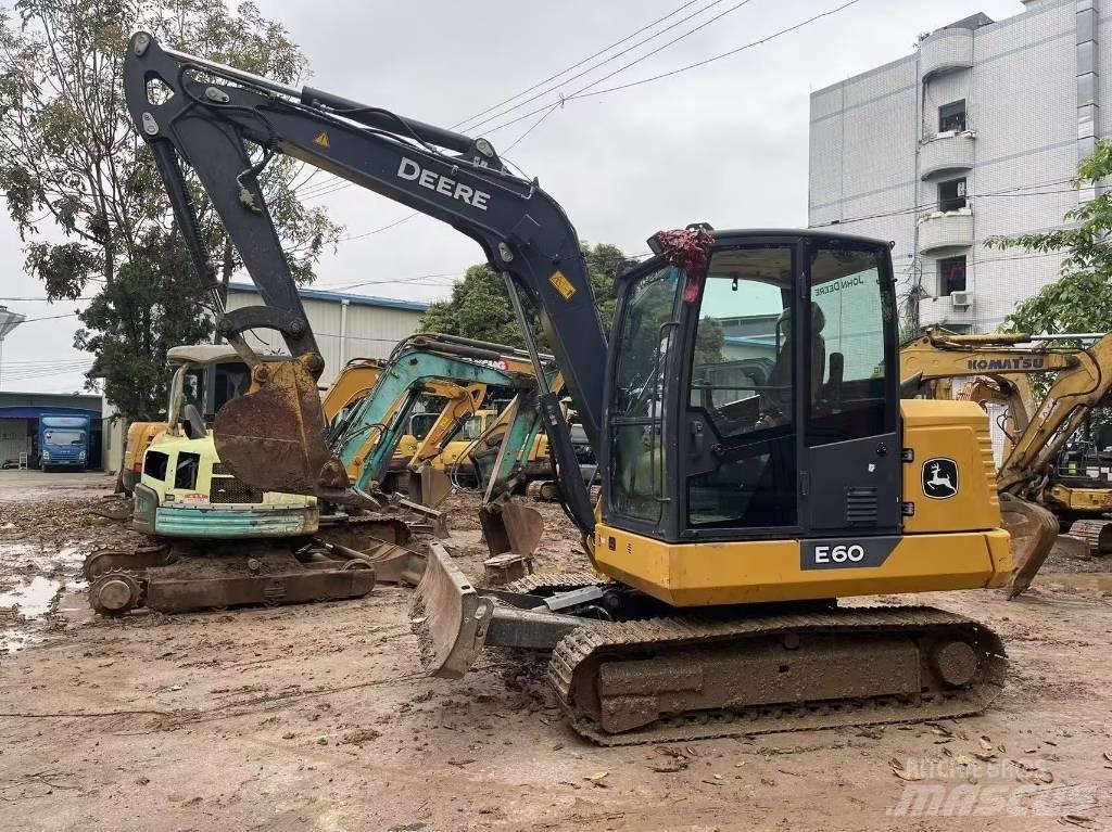 John Deere E60 Міні-екскаватори < 7т