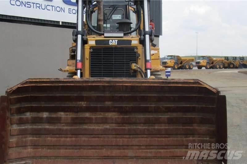 CAT D6R Гусеничні бульдозери