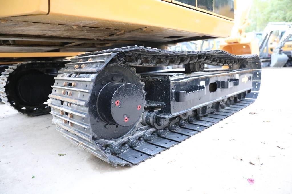 CAT E 70 B Міні-екскаватори < 7т