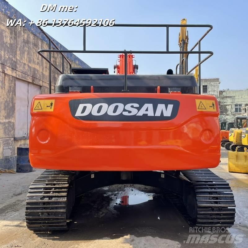 Doosan DX300LC Гусеничні екскаватори