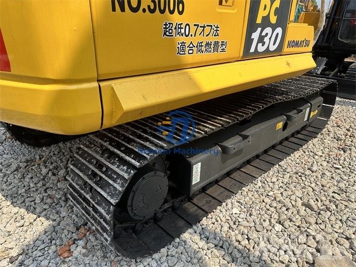 Komatsu PC 130 Гусеничні екскаватори