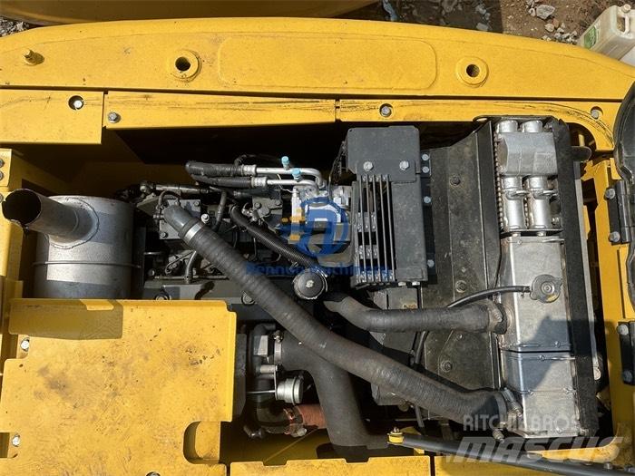Komatsu PC 130 Гусеничні екскаватори