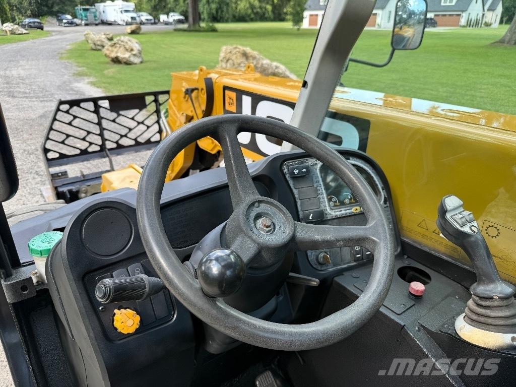 JCB 525-60 Телескопічні навантажувачі