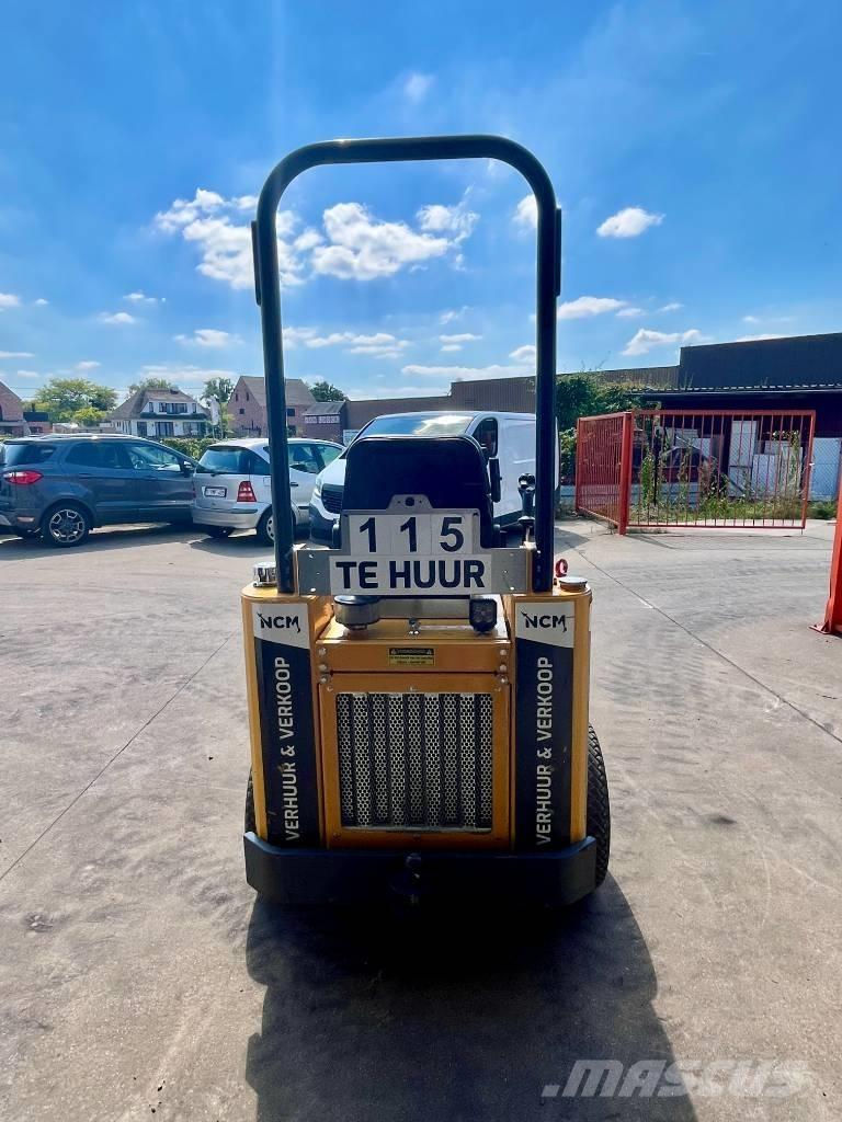 Knikmops KM 100 Фронтальні навантажувачі