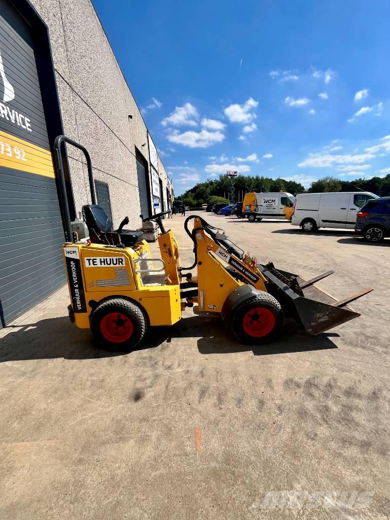 Knikmops KM 100 Фронтальні навантажувачі