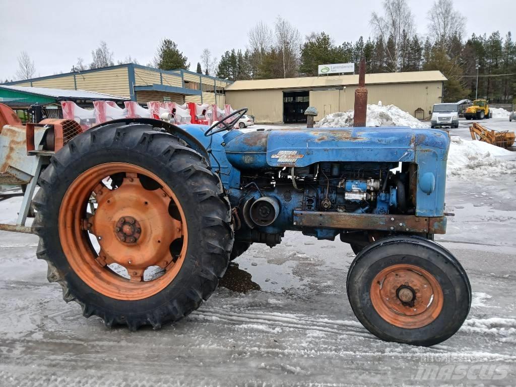 Fordson Power Major Трактори