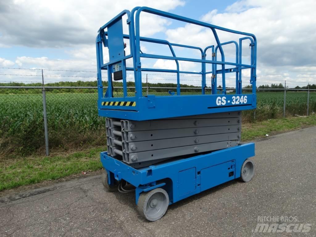 Genie GS 3246 | 2012 Підйомники-ножиці