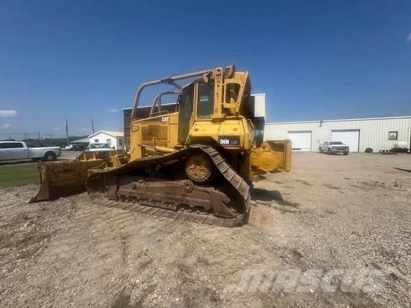 CAT D 6 N Гусеничні бульдозери