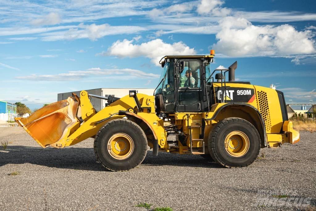  CATAERPILLAR 950M Фронтальні навантажувачі