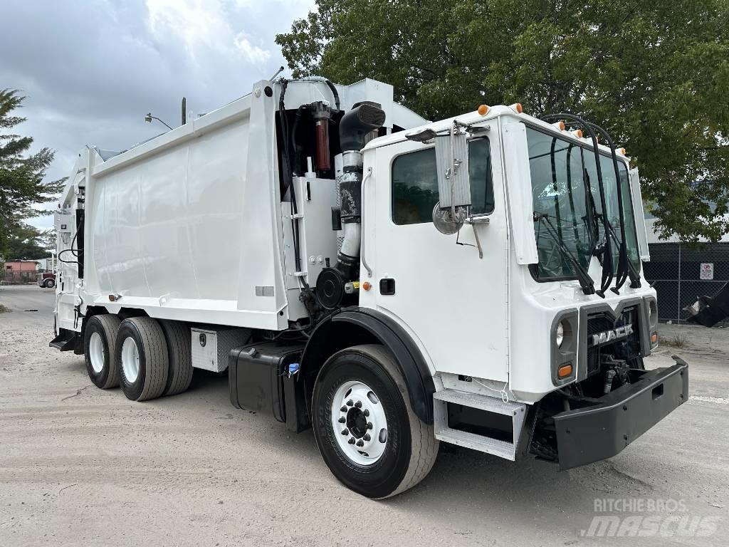 Mack MRU 613 Сміттєвози