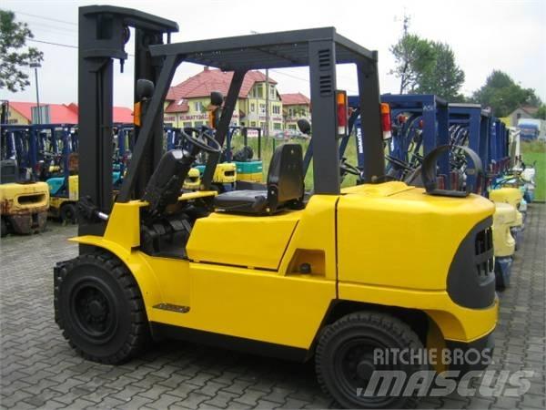 CAT DP50K Штабелери