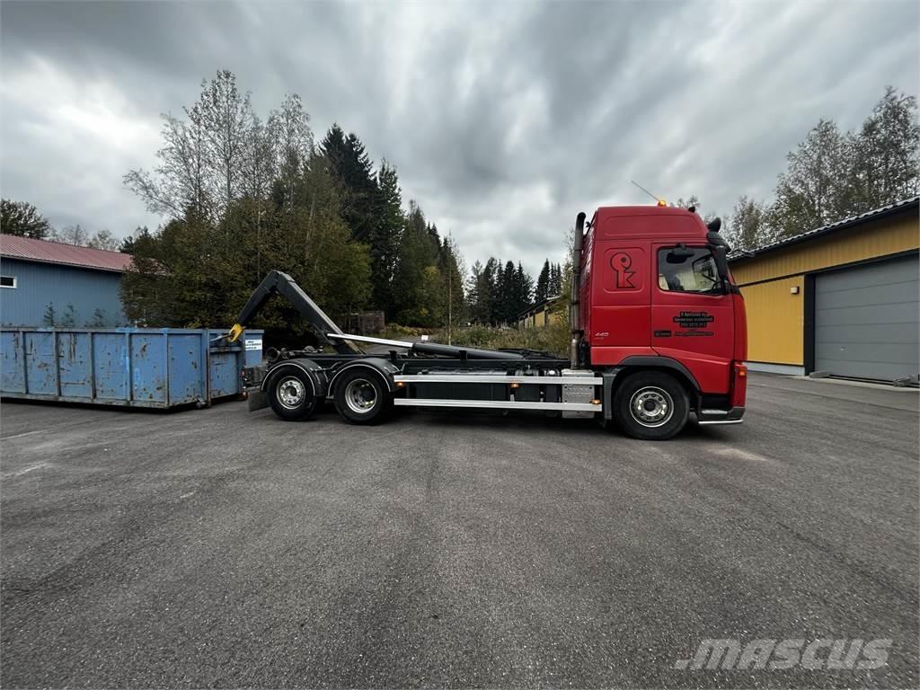 Volvo FH440 Вантажівки з гаковим підйомом