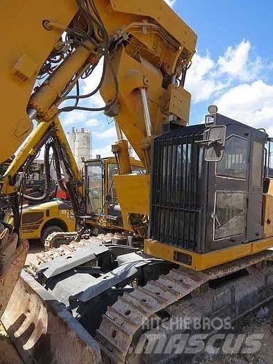 Liebherr 944C Спеціальні екскаватори