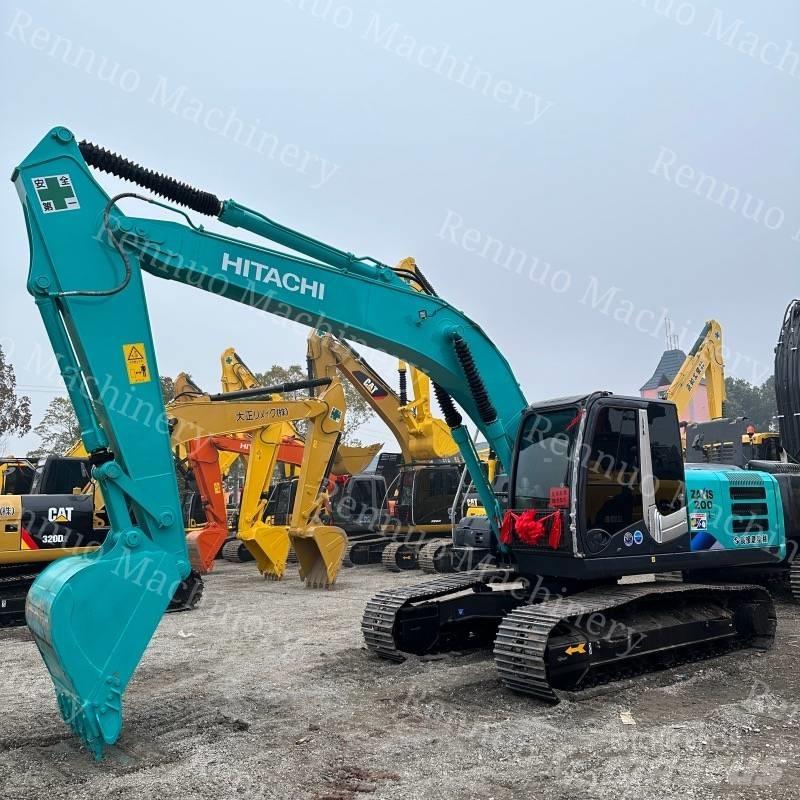 Hitachi ZX 200 Гусеничні екскаватори