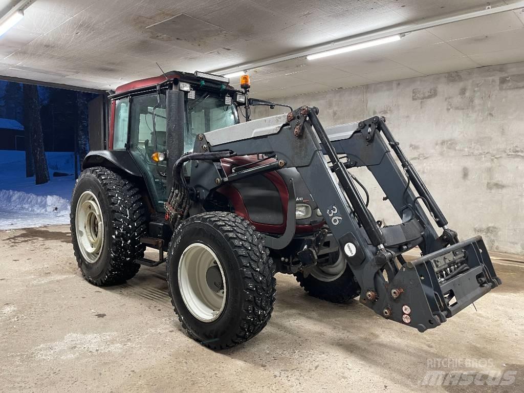 Valtra A 93 Трактори