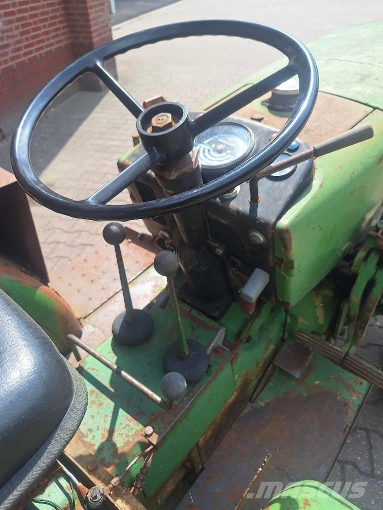 John Deere 1020 Трактори
