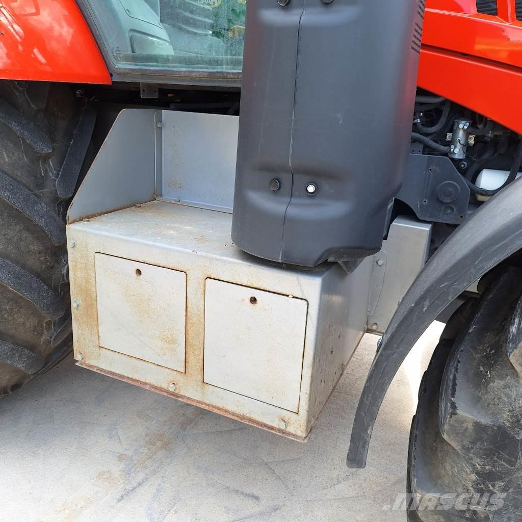 Kubota M7172 FL Трактори