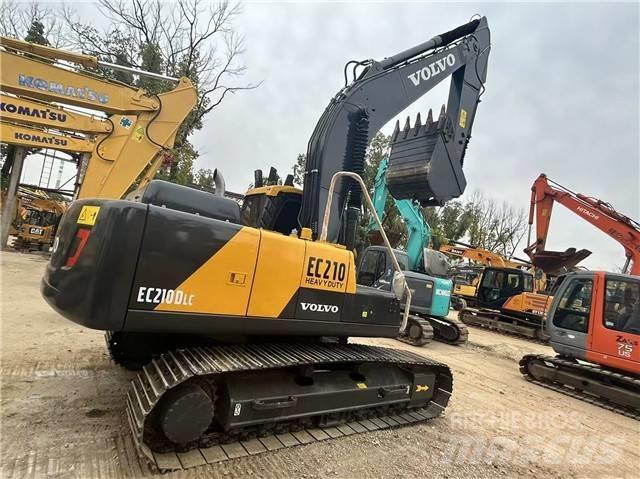 Volvo EC 210 Гусеничні екскаватори