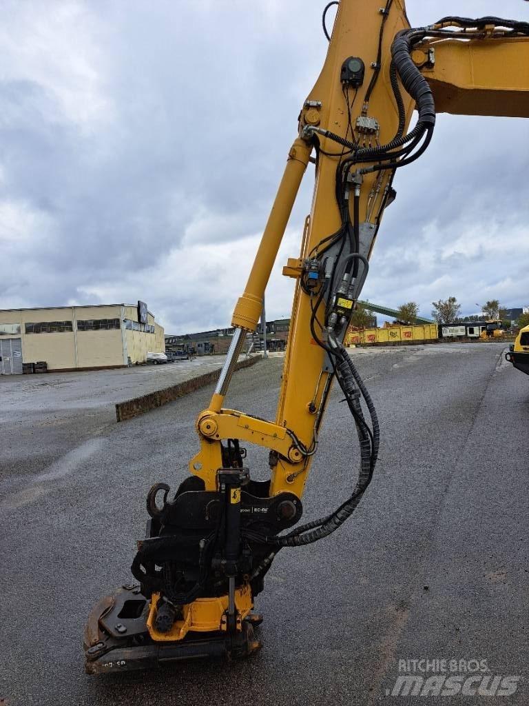 Komatsu PW148-11 Колісні екскаватори
