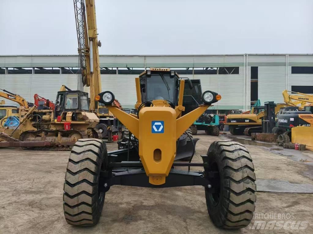 XCMG GR180 Грейдери