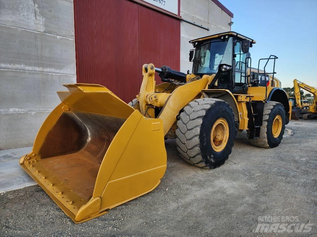 CAT 972 M Фронтальні навантажувачі
