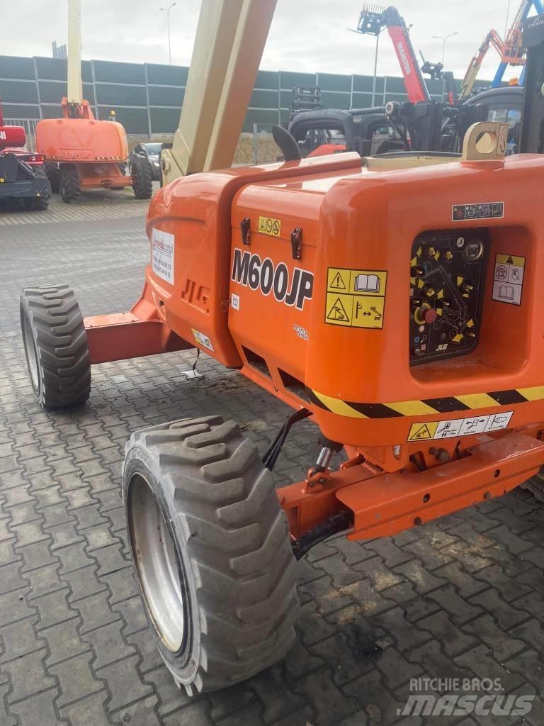 JLG M 600 JP Колінчаті підйомники