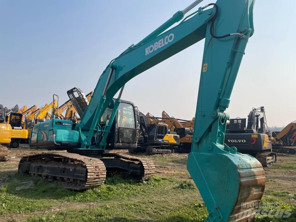 Kobelco SK 200 Гусеничні екскаватори