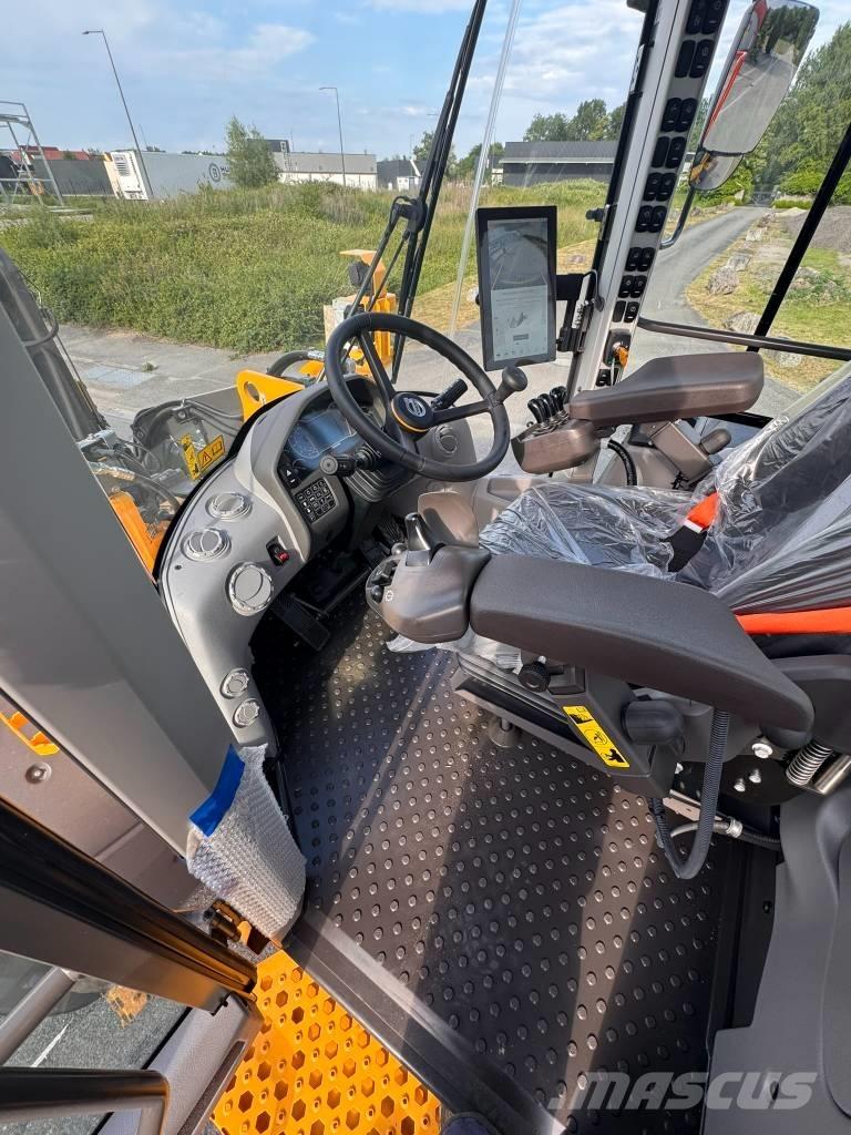 Volvo L 120 H2 Фронтальні навантажувачі