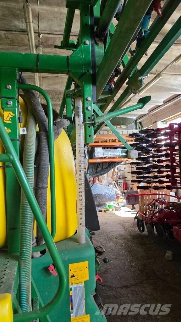 John Deere M 740 i Причіпні обприскувачі