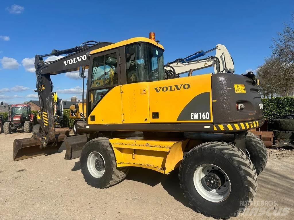 Volvo EW160 Колісні екскаватори