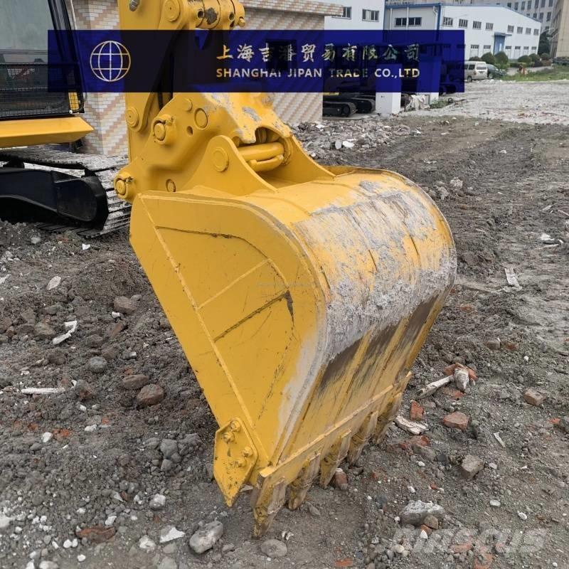 Komatsu PC 130 Гусеничні екскаватори
