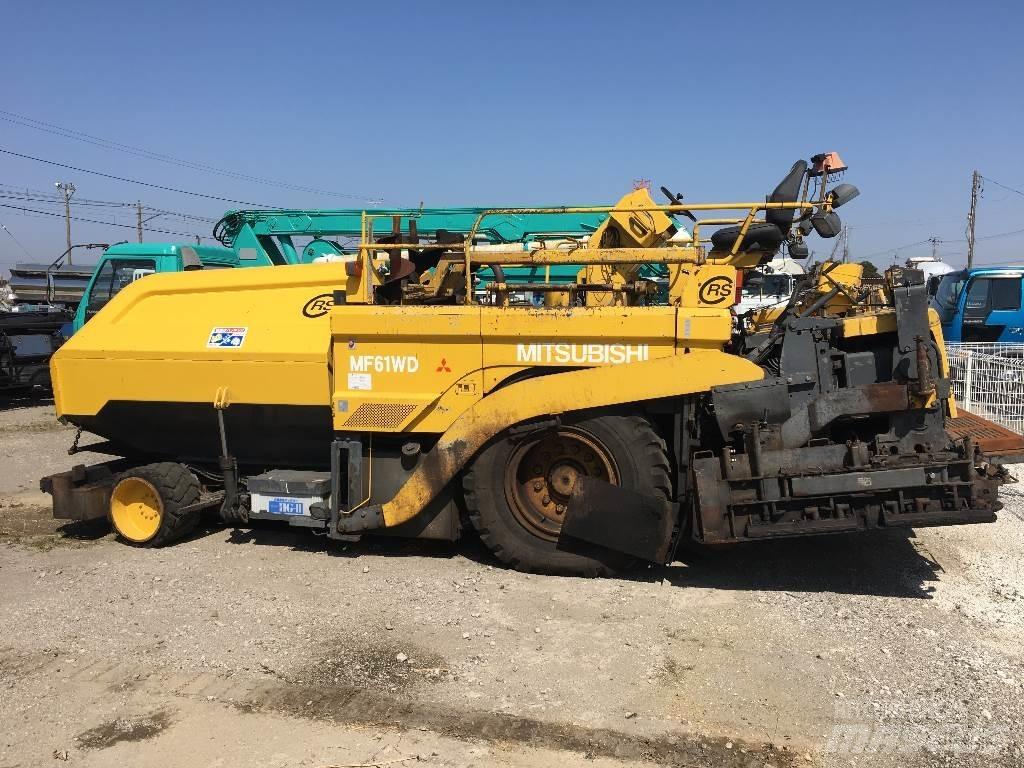 Mitsubishi MF61WD Асфальтовкладачі
