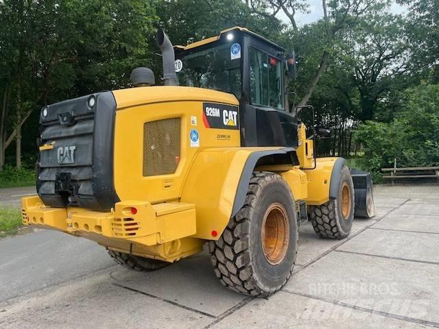 CAT 926 M Фронтальні навантажувачі