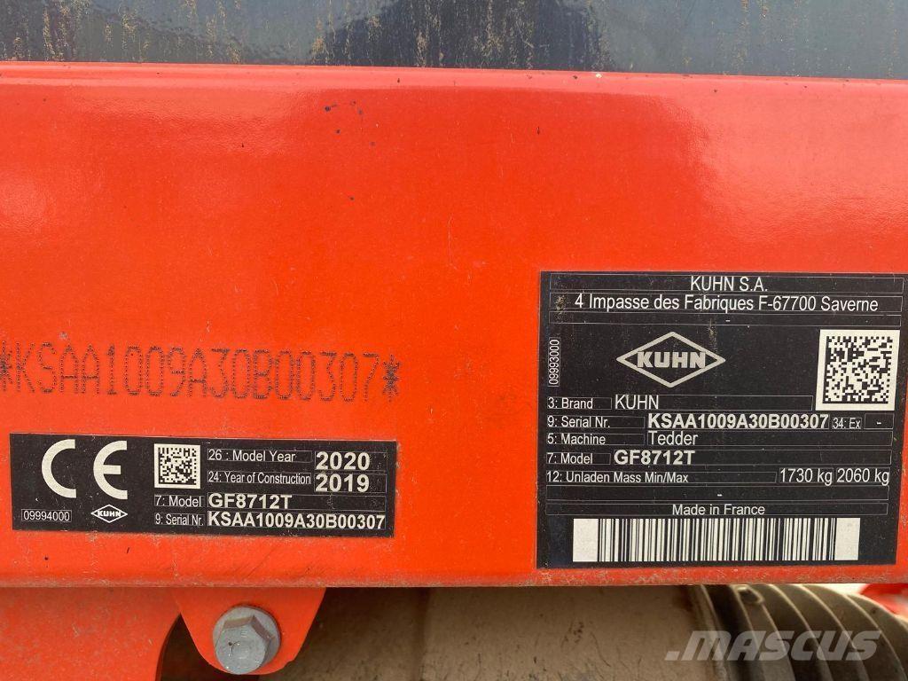 Kuhn GF8712T Граблі і сінозворушувачі