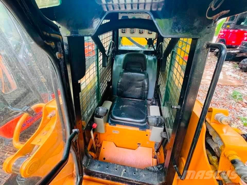 CASE 465 HD Міні-навантажувачі