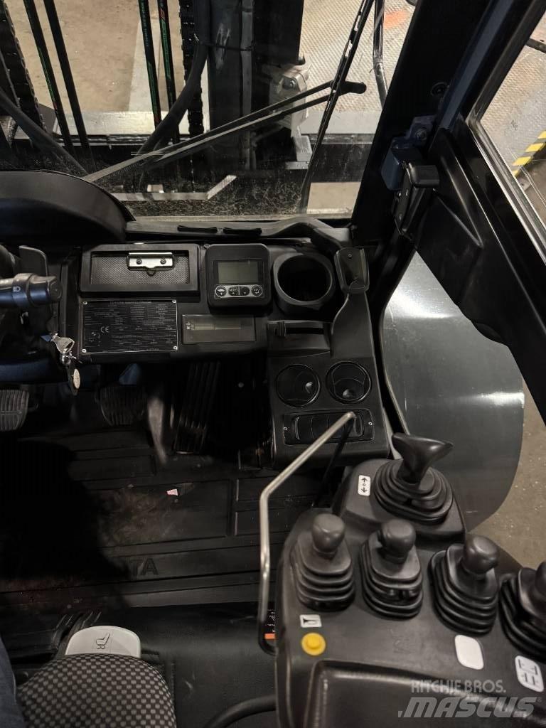 Toyota truck 8FD60N Дизельні навантажувачі