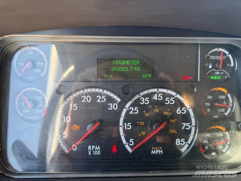 Freightliner M 106 Фургони