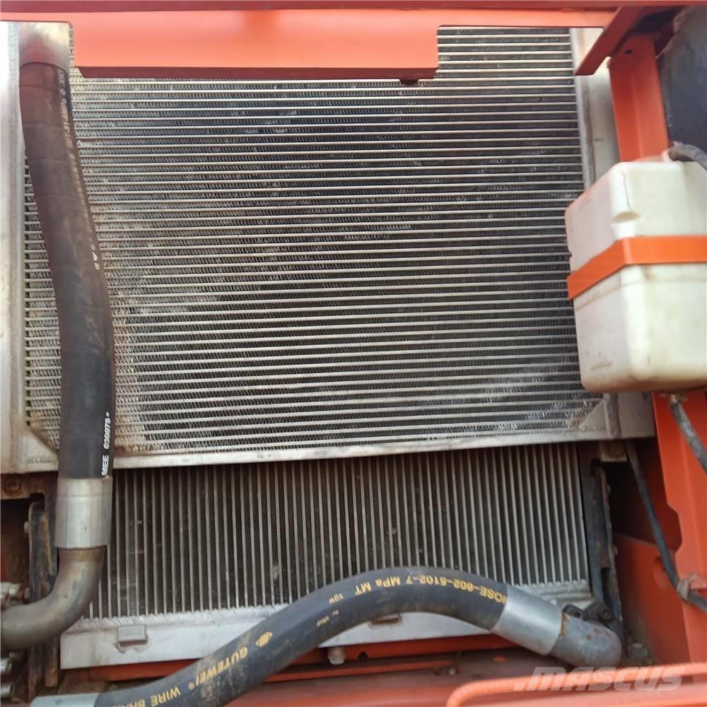Doosan DH300LC-7 Гусеничні екскаватори