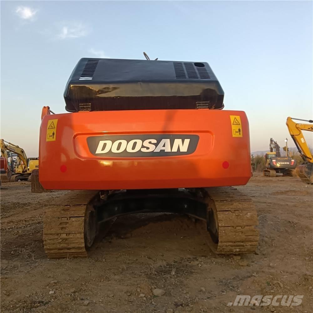 Doosan DH300LC-7 Гусеничні екскаватори