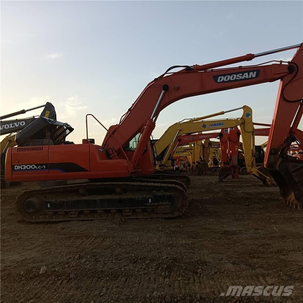 Doosan DH300LC-7 Гусеничні екскаватори