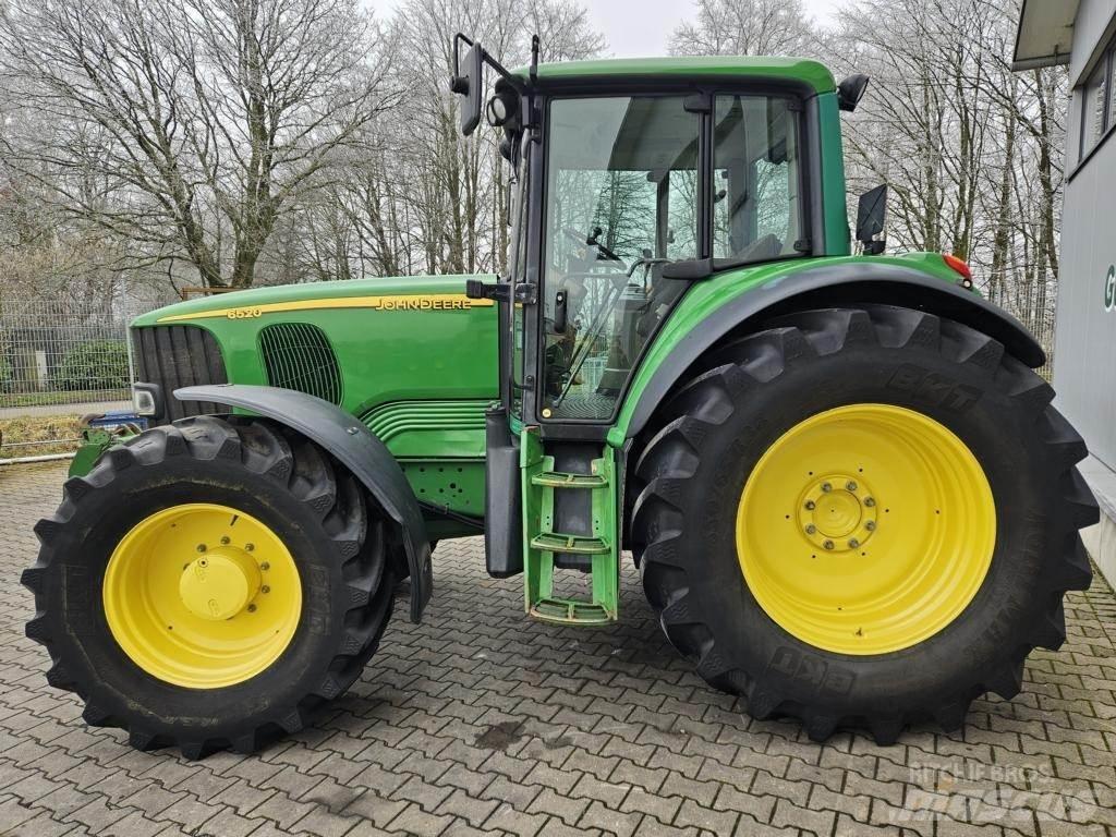 John Deere 6520 Трактори