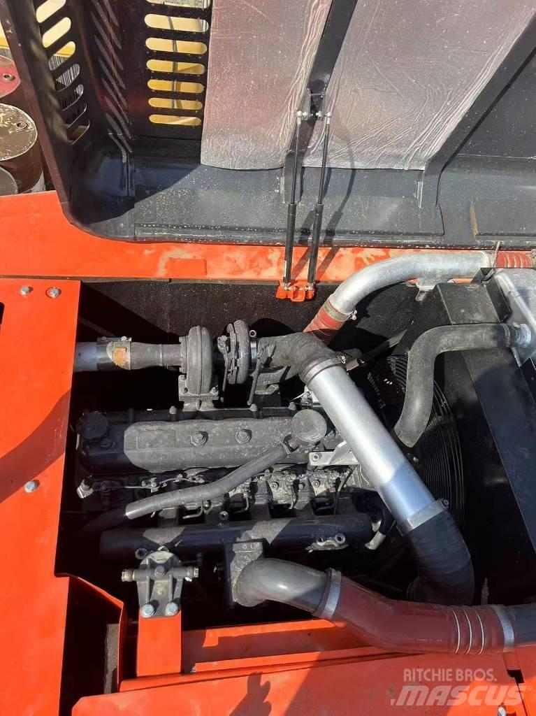 Doosan DX225LC-9C Гусеничні екскаватори