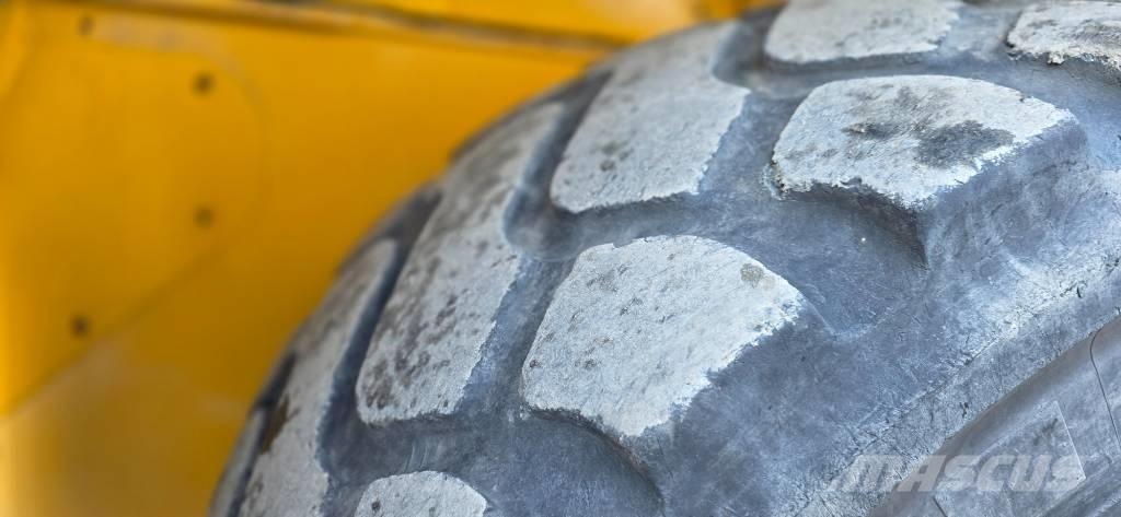 Volvo L 220 G Фронтальні навантажувачі