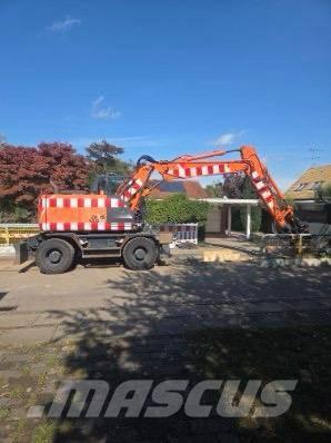 Hitachi Zaxis 140 W Колісні екскаватори