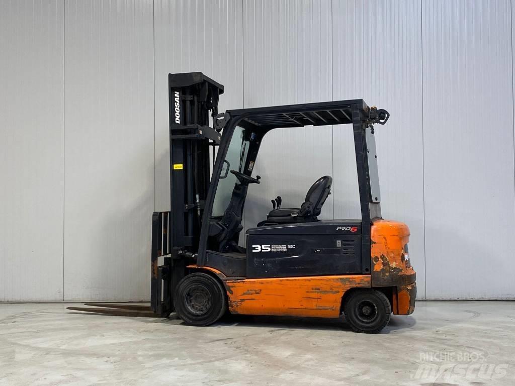 Doosan B35X-5 Електронавантажувачі
