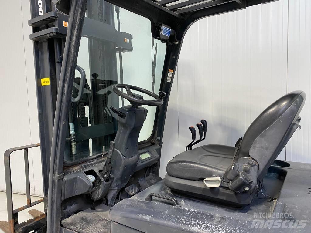 Doosan B35X-5 Електронавантажувачі